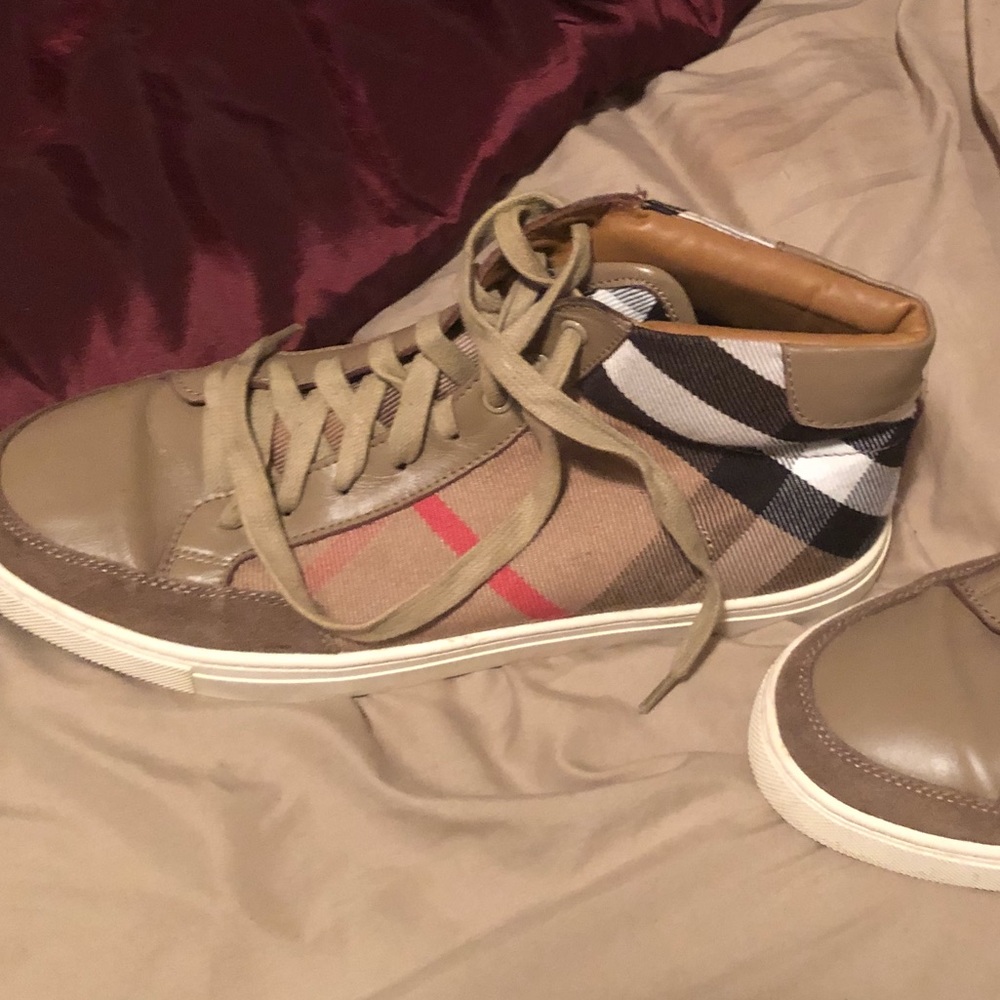 Burberry Shoes